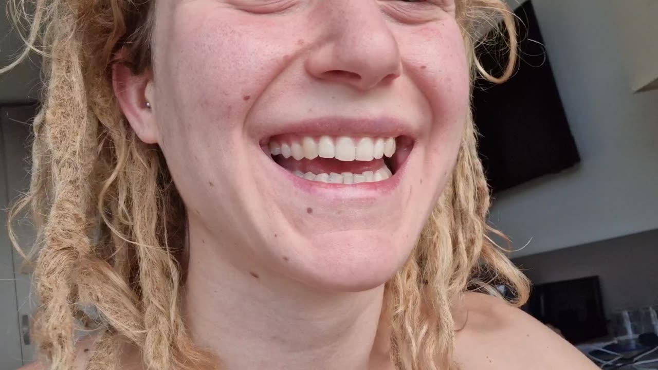 Nudist sunbathing hack