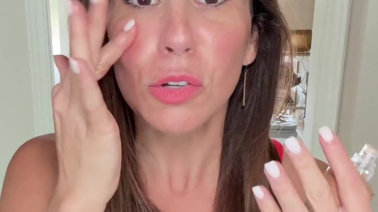 Capture Golden Hour All Day ☀️ Milk Hydro Grip + Glow