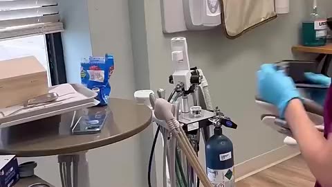 Trending: Dentist Gives Me Laughing Gas
