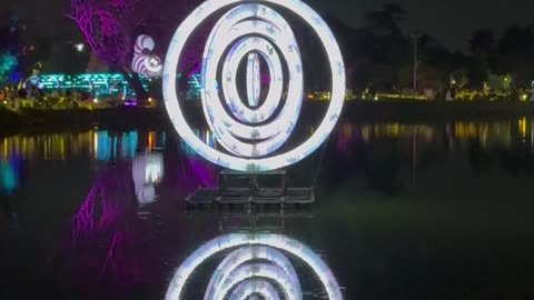 Light Weave Shadow Dance: Mid-Autumn Dream