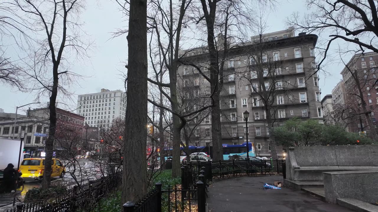 🗽 NYC Live 🔴 Walk (Chat on YouTube)