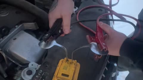 "Redneck Ingenuity" Jump-Starts a Car Battery
