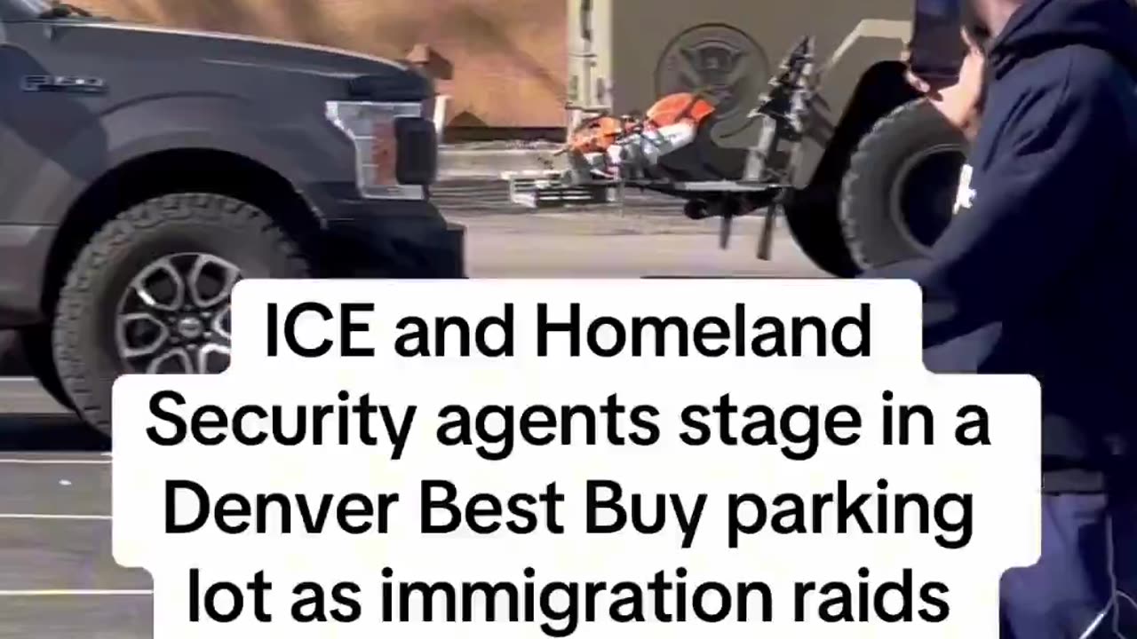 Sanctuary City Denver, Colorado getting HAMMERED by ICE 💥