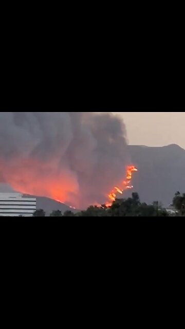 BREAKING Thick smoke Palisades Fire California sunset Los Angeles LA