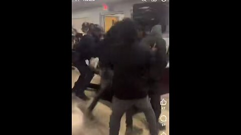 The most Ghetto Mayor in the US, Tiffany Henyard, jumps into a brawl