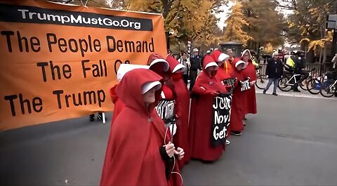 Protesters Tape Off White House, Accuse Trump of ‘Destroying America’