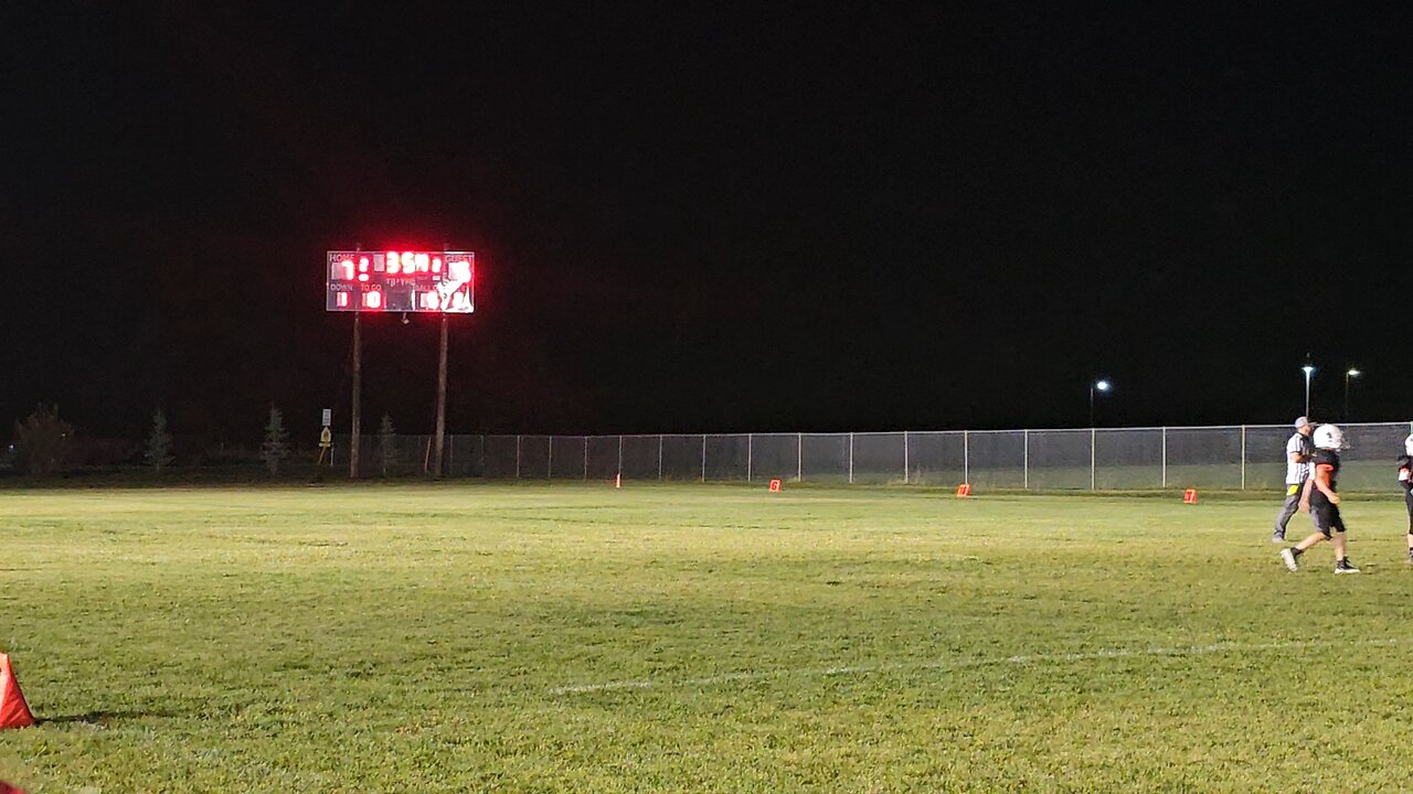 2025-9-25 Dace Football 1.b