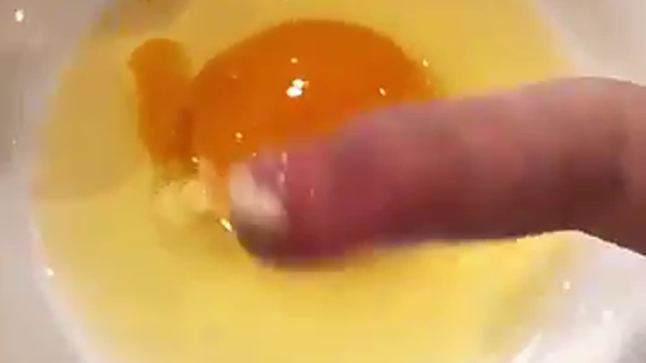 Hack to Remove Eggshells Easily!
