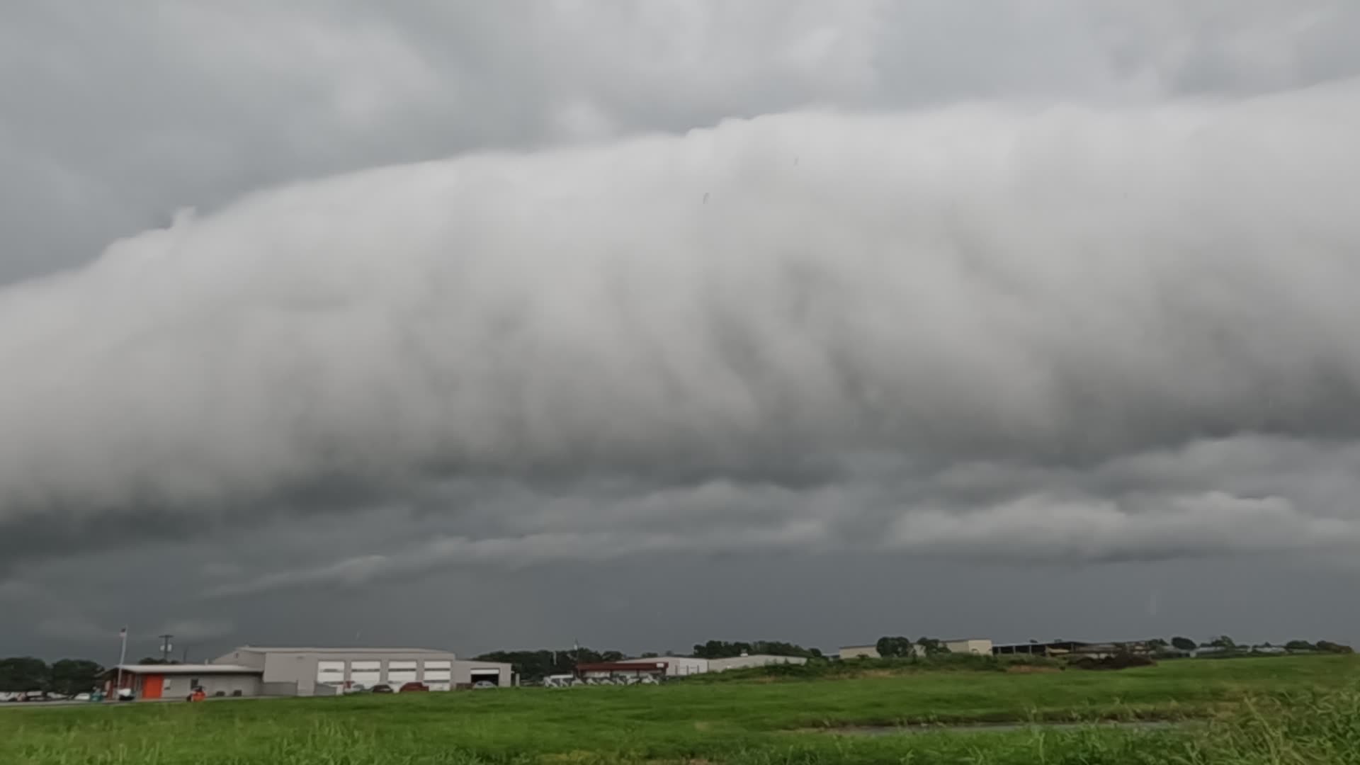 Shelf Cloud VERY COOL!