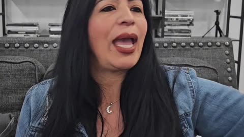 Caminamos con propósito, como el ejército del Dios viviente, levantando bandera de victoria 🏳️✨