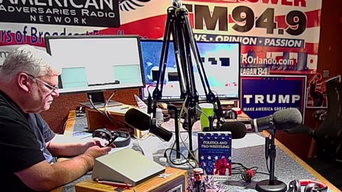 DEMS CHERRY PICKIN' AND STORY TELLIN'