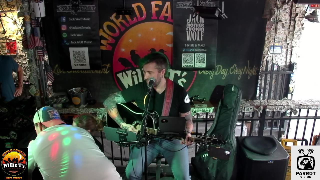 LIVE Music Everyday!