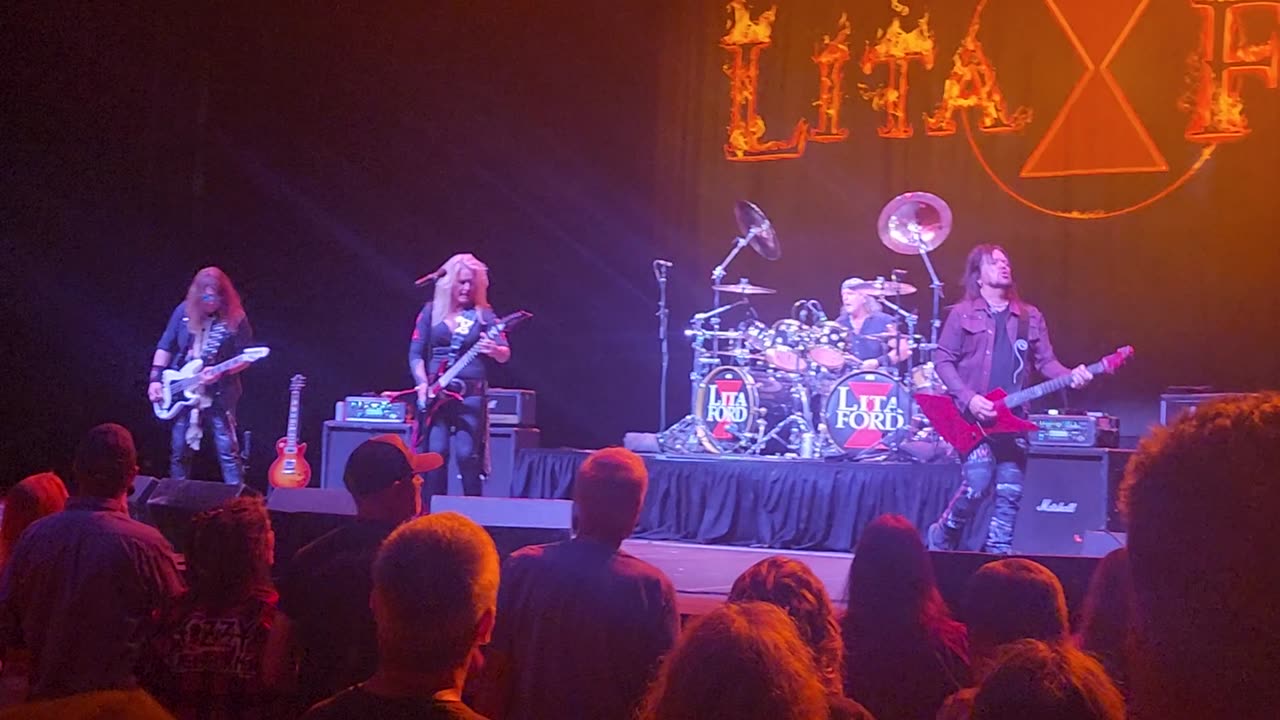 Lita ford ( live)