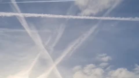 Chemtrejs Przez Billa Gates zasłaniają słonce Witamina D3