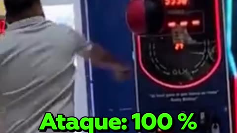 Este hombre solo quería mostrar sus habilidades de boxeador