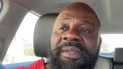 AmericanPapaBear™ - "Last week y'all were saying President Trump is a dictator, acting like a King."