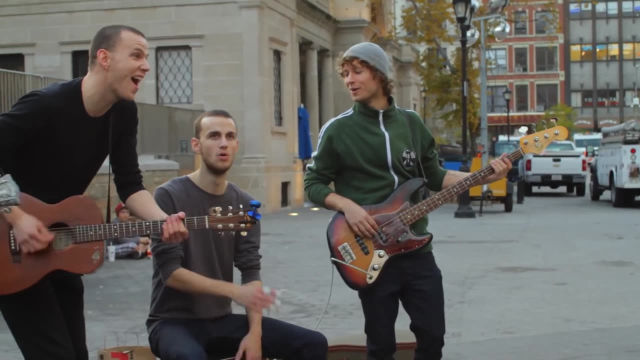 Brothers Moving - Minnie the Moocher 🥳(Union Square - NYC) - The Back of the Busk