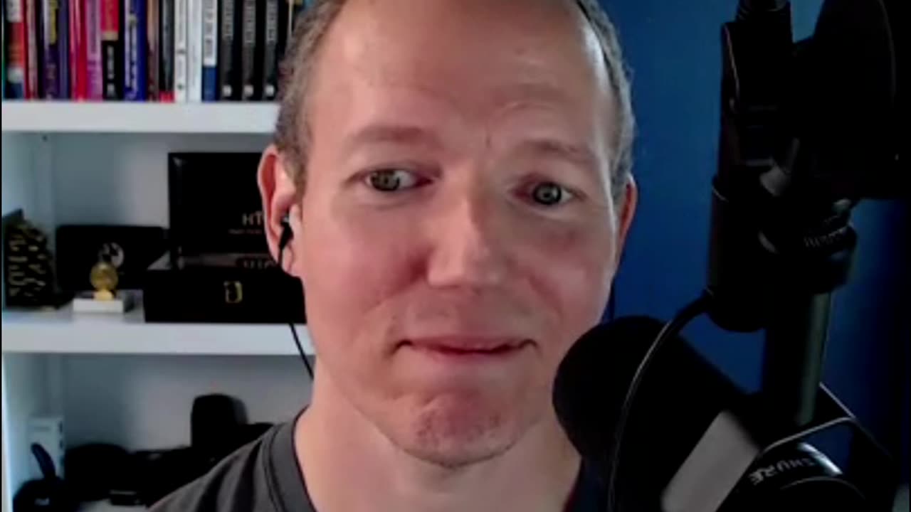 Phoenix Heat - My iPhone Melted In The Dashboard!