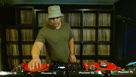 "Jams Outside the Club Norms with Wil Milton 11.18.25