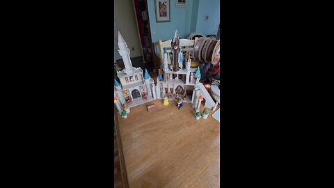 Cinderella's Castle Vintage and Retired check out all it can do! Beautiful and ready for play!