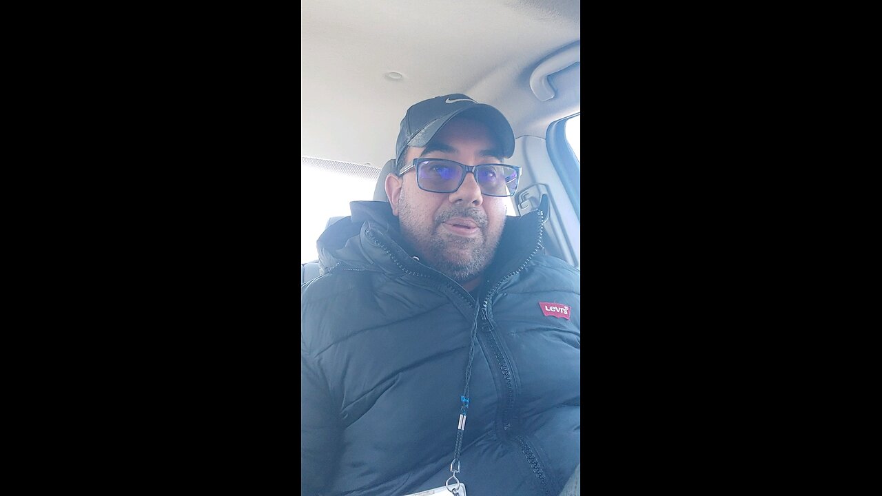 Bernie Sanders hated the Elon Roman salute.