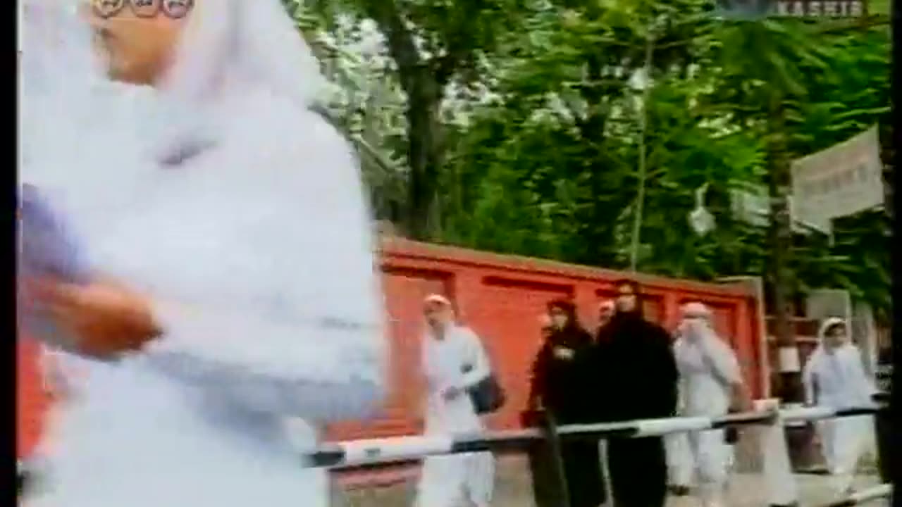 Japan NHK September 16, 2001 330pm-400pm JST