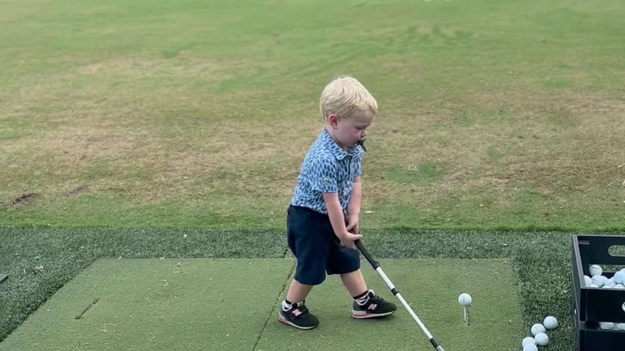 2-Year-Old Rory Takes Over the Driving Range in Waco