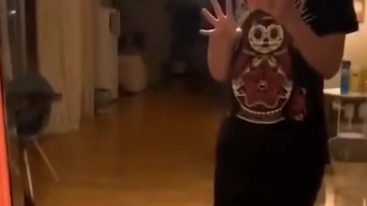 😨👻 Who's on the Couch? | TheHauntingHour