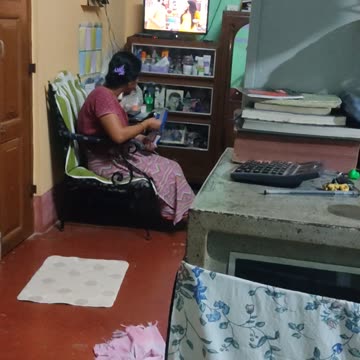 "Child Magician’s Trick – Disappears in Just Seconds!"