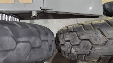 2002 Special construction Part 3, Changing the rear tire on 2000 & later Softail type bikes