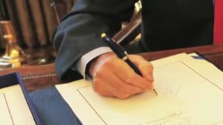 Watch Alex Jones Warn You About The New World Order Decades Ago in These Films