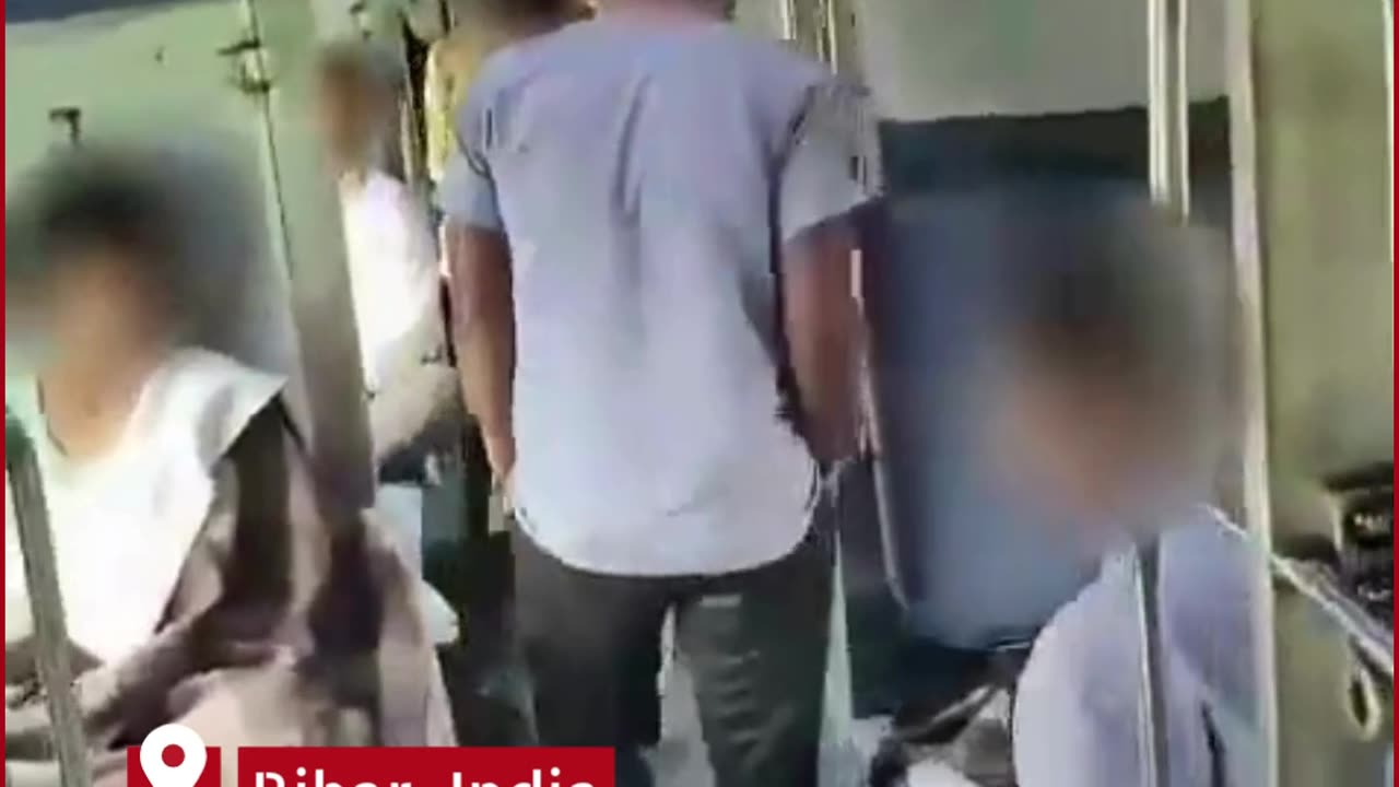 Woman Govt Teacher Caught Traveling Without Ticket, Argues With TT — Video Viral