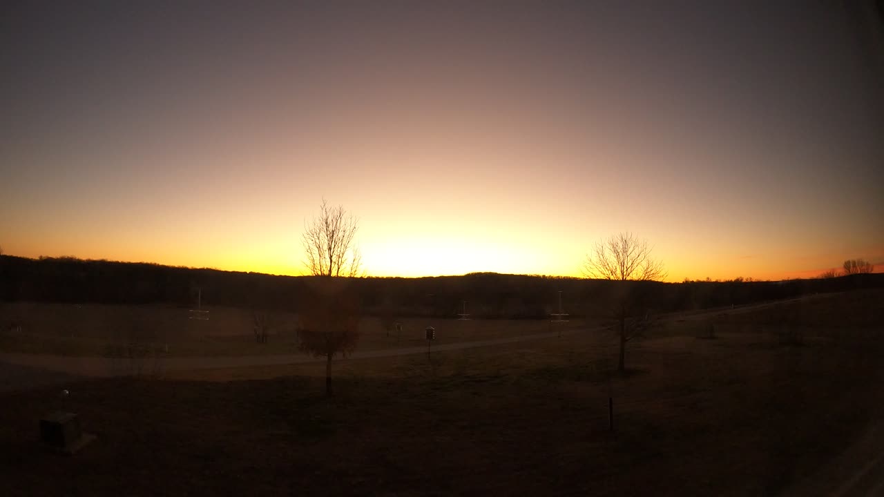 Sun ☀ Rise 12 19 25 17f/-9c