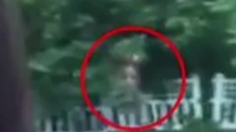 GHOSTS 😳APPEAR IN PHOTOS..IT’S NOT AI SINCE AI WASN’T AROUND WHEN THESE OLD PHOTOS WERE TAKEN !