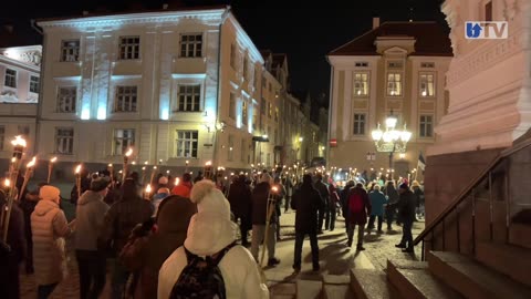 Tõrvikurongkäigust osavõtja: „See on tore viis rahvaga koos olla“