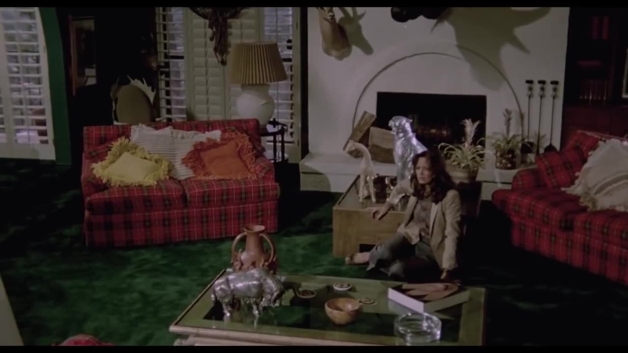 "Nightkill" Starring Jaclyn Smith, Mike Connors and Robert Mitchum