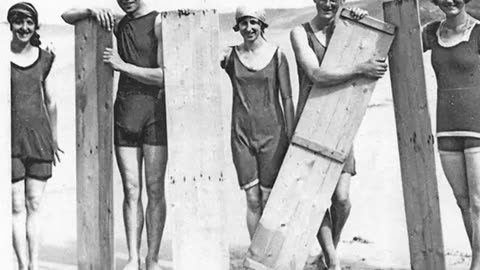 The Golden Age of Surfing 🏄‍♂️🌊 #SurfCulture #RetroVibes
