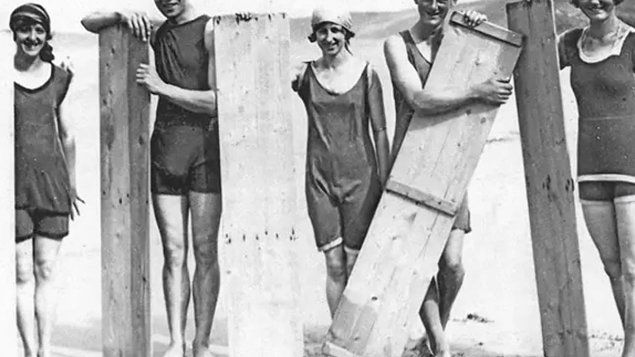 The Golden Age of Surfing 🏄‍♂️🌊 #SurfCulture #RetroVibes