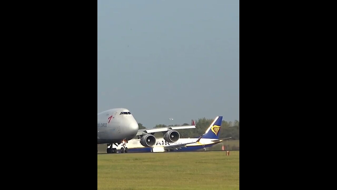 Boeing 747 - F Operating as Asiana Cargo