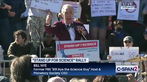 People are claiming that Bill Nye did a "Nazi salute" while rallying an anti-Trump crowd