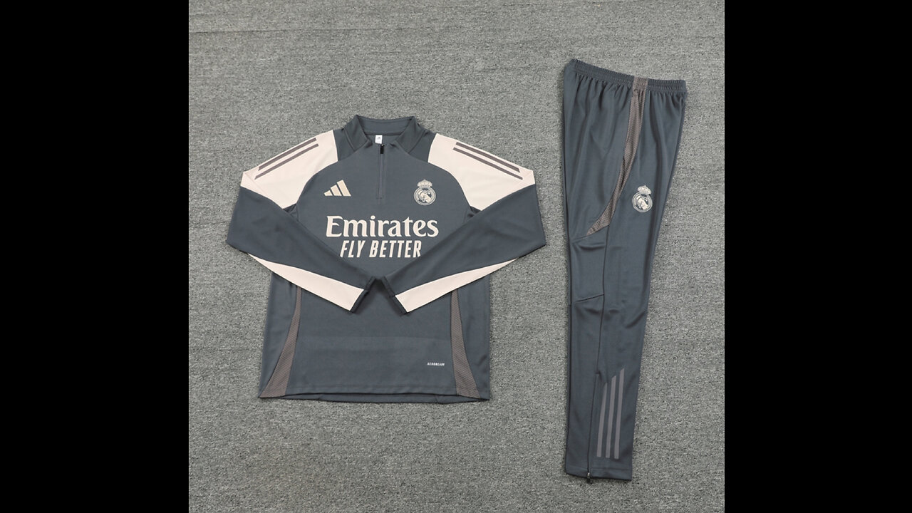 👉🏻⚽️2024-25 Real Madrid Adult/Kid Dark Grey Long Sleeve Tracksuit