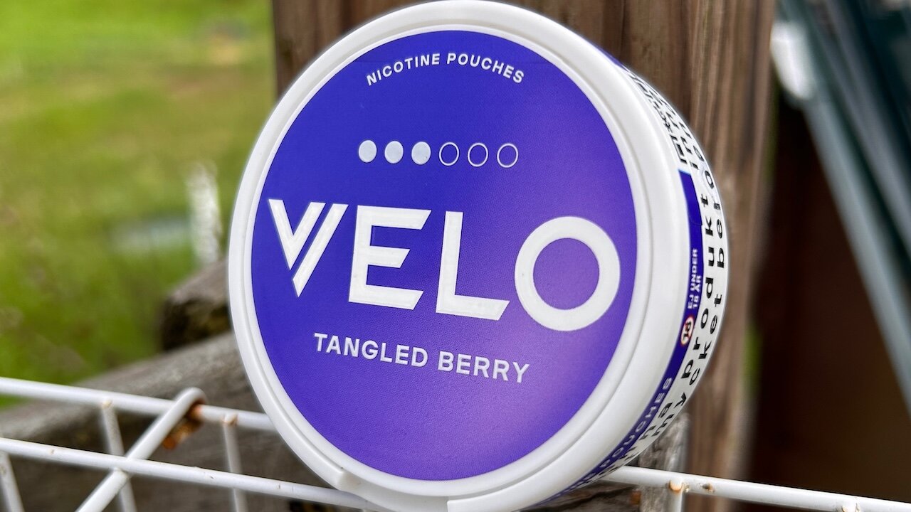 Velo Tangled Berry Nicotine Pouches Review