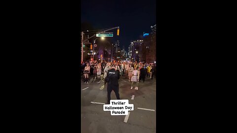 🇺🇸At the 52nd annual New York City Halloween Parade