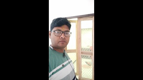 Pooja Sthan Mein Laga Sagwan ka Darvaja