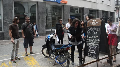 Photo Shoot Outside Café Brasilero in Cuidad Vieja Montevideo