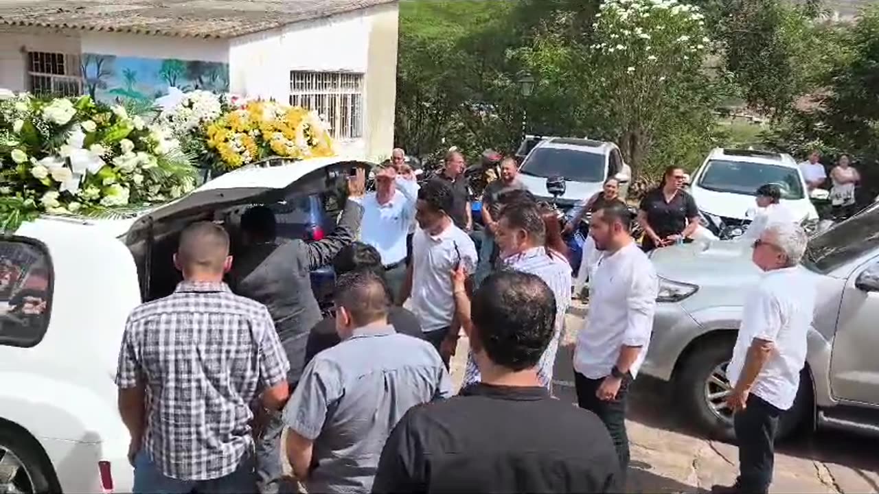 Honras fúnebres comerciante asesinato