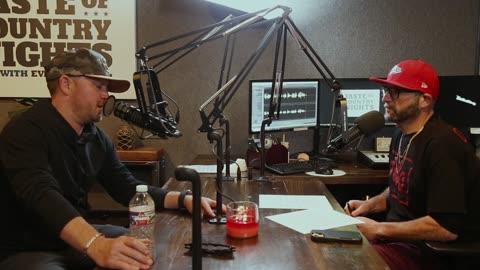 Justin Moore Is TOTALLY RIGHT About Raising Kids Today [INTERVIEW]