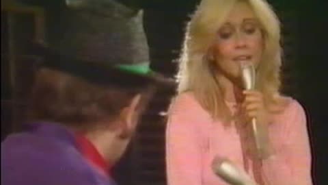 Elton John & Olivia Newton John - Candle In The Wind = 1980