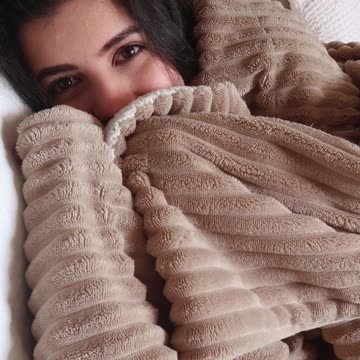 सर्दियों में नारियल खाने के फायदे