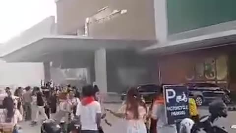 Partial Collapse at Robinsons Place Butuan Following Magnitude 7.6 Earthquake.